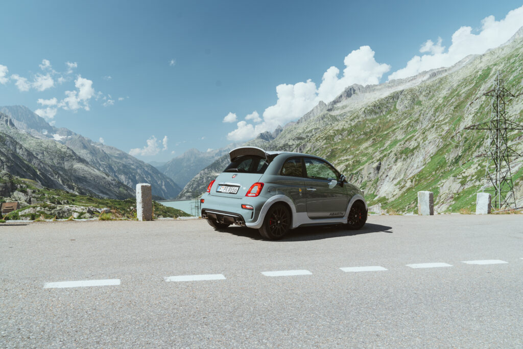 1_Abarth 695 70° Anniversario